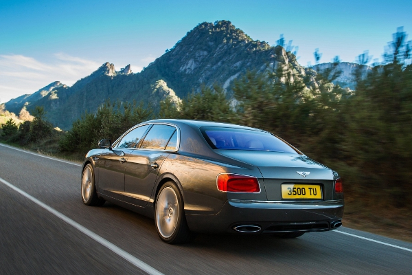bentley_flyingspur20130220b