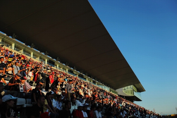 getty_japangrandstands10102013