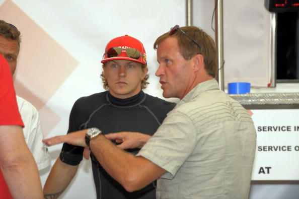 getty_makinentommiraikkonenkimi20090801