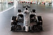 mclaren_mp42920142401b