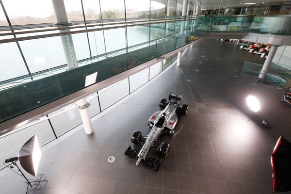 mclaren_mp42920142401c
