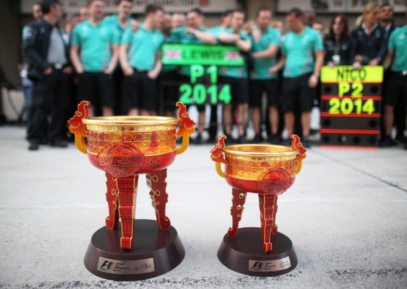 getty_trophiespalkinnot20140420