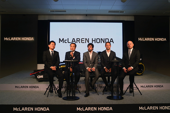 getty_mclareninpromotilaisuusMP430alonsofernandobuttonjensondennisron20150210