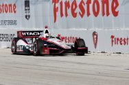 getty_castroneveshelioindycar20150330