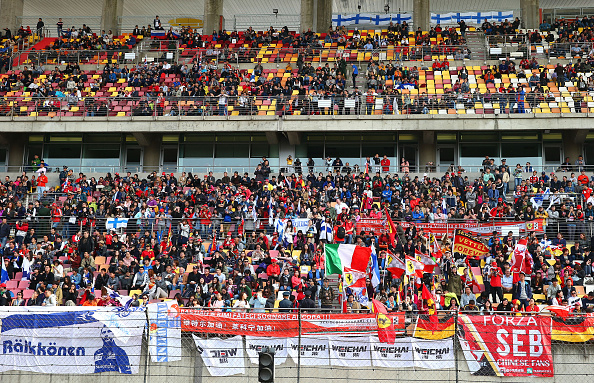 getty_chinagrandstand20150411