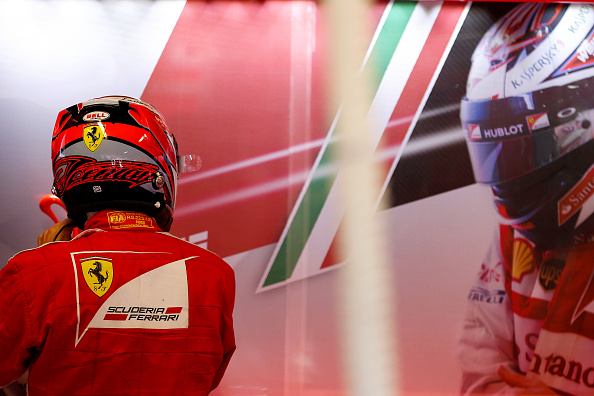 getty_raikkonenkimi20150906takaa