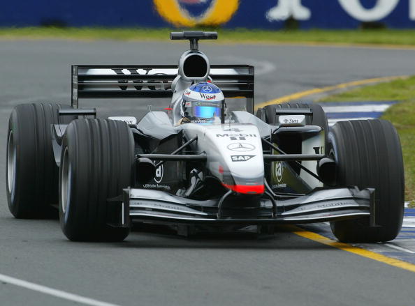 Kimi Räikkönen McLarenilla vuonna 2002. 