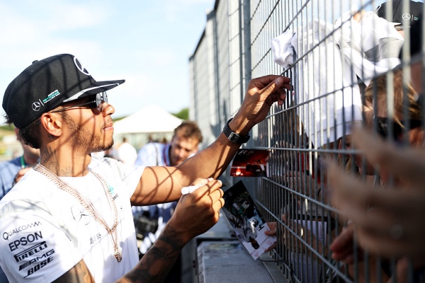 getty_hamiltonlewisunkari20160721