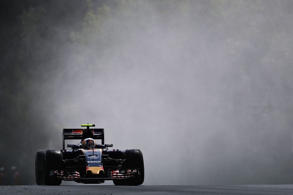 getty_sainzcarlosdunkariaikaajo20160723