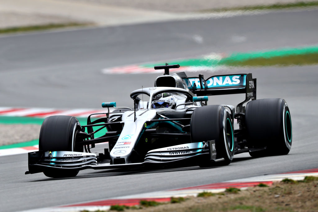 Mercedes-tallin F1-kausiennakko 2019