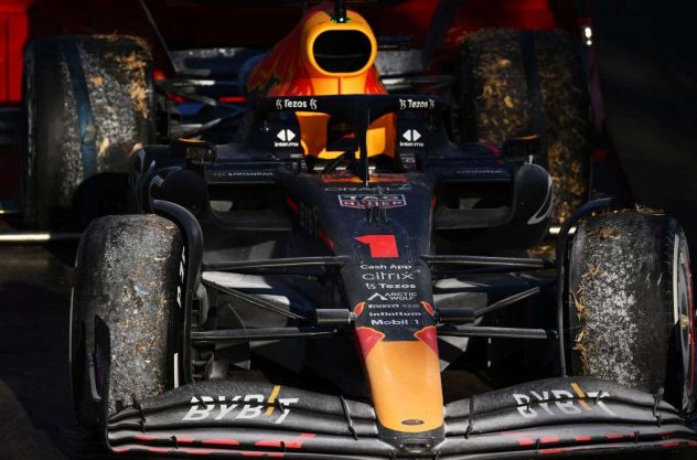 getty_verstappenmaxautokyydissa2022australia