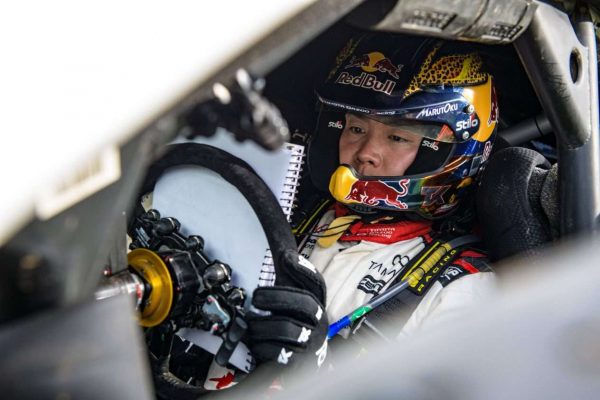 Takamoto Katsuto Toyotan ralliautossa